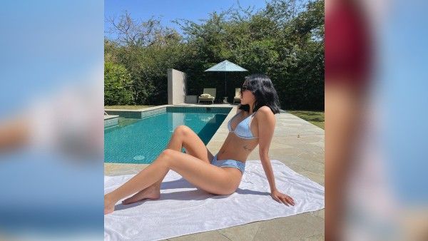 આલિયાએ બોલ્ડ ફોટો શેર કર્યા આલિયાએ બોલ્ડ ફોટો શેર કર્યા