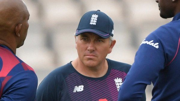 એશિઝમાં કારમી હારને લીધે ગિલ્સ બાદ મુખ્ય કોચને પણ હાંકી કઢાયા