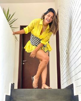 નજર હટાવવી મુશ્કેલ