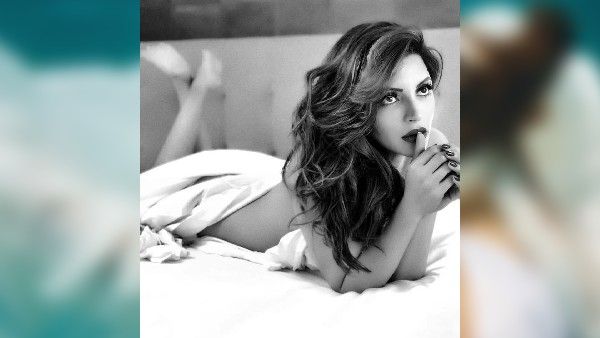 શમા સોશિયલ મીડિયા પર એક્ટિવ રહે છે શમા સોશિયલ મીડિયા પર એક્ટિવ રહે છે