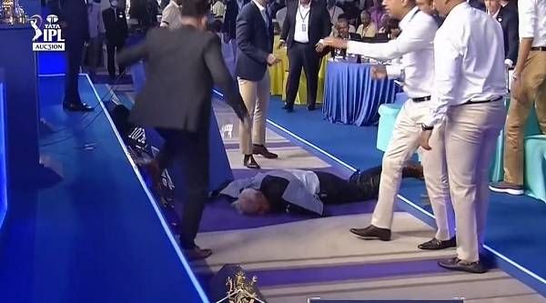 IPL મેગા ઓક્શન દરમિયાન દુઘટના, સંચાલક હ્યૂઝ એડમીડ્સ અચાનક બેભાન થઈને પડ્યા!