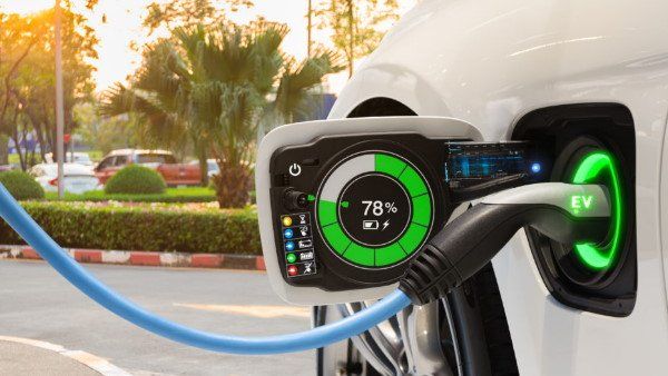 ઇલેક્ટ્રિક સ્કૂટર ચાર્જ કરતી વખતે થયો વિસ્ફોટ