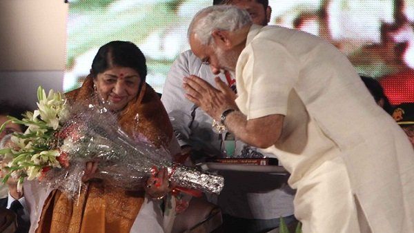 લતા દીદીના અંતિમ દર્શન કરશે પીએમ મોદી, સાંજે 4 વાગે પહોંચશે મુંબઈ