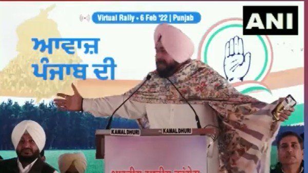 સીએમ ઉમેદવારની જાહેરાત પર સિદ્ધુએ કહ્યું- રાહુલ ગાંધીનો નિર્ણય સ્વીકાર!