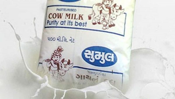 સુરતીઓ પર મોંઘવારીનો વધુ એક માર, સુમુલ ડેરીએ દૂધના ભાવમાં આટલો વધારો કર્યો!