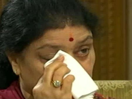 લાગણી થાય ત્યારે નીકળે છે આંસુ