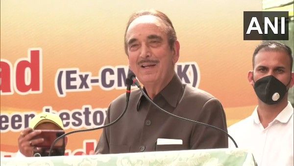 કાશ્મીરની સ્થિતિ માટે પાકિસ્તાન અને આતંકવાદ જવાબદાર : આઝાદ