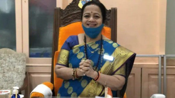 24 કલાક માટે CBI-IT હટાવો, અમે બતાવી દઇશું કે શું કરી શકીયે છીયે, મુંબઇની મેયરે કેન્દ્ર પર સાધ્યુ નિશાન