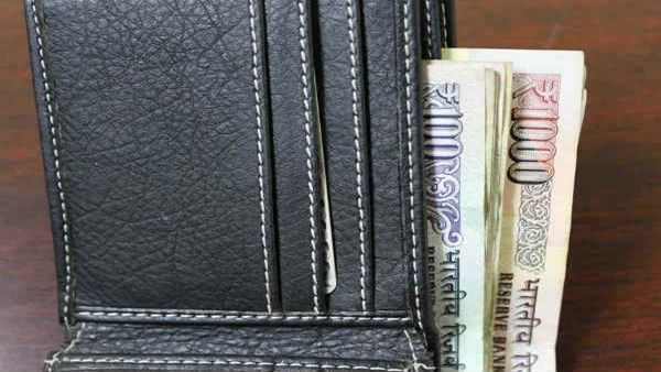 મૃત સંબંધીઓના ફોટો મૃત સંબંધીઓના ફોટો