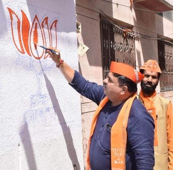 સંબંધિત અધિકારીઓએ યોગ્ય પગલાં લેવા જોઈએ