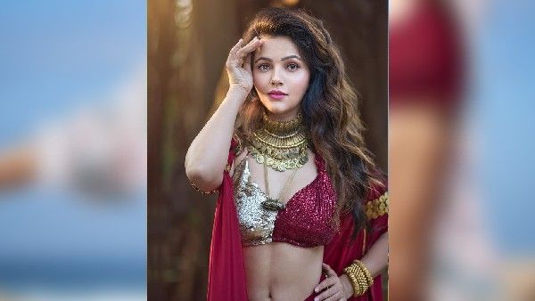 લુક પર ફેન્સ ફીદા થયા