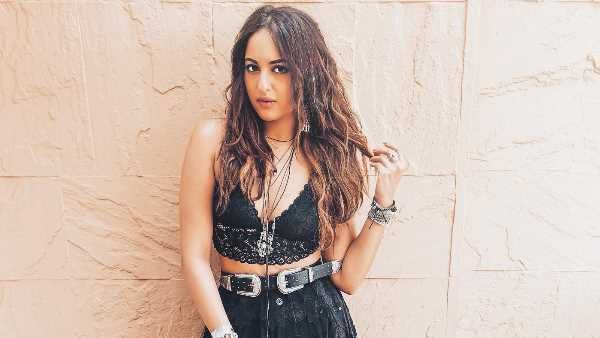 સોનાક્ષી સિંહા માનહાનિનો કેસ દાખલ કરશે