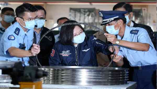 બંને નેતાઓની બેઠકનું લાઈવ સ્ટ્રીમિંગ રદ કરવું પડ્યું હતું બંને નેતાઓની બેઠકનું લાઈવ સ્ટ્રીમિંગ રદ કરવું પડ્યું હતું