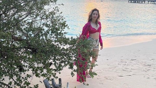 ફેન્સ કમેન્ટ કરી રહ્યા છે