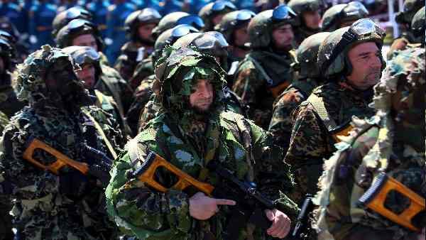 યુક્રેનિયન લોકો અમને નફરત કરે છે