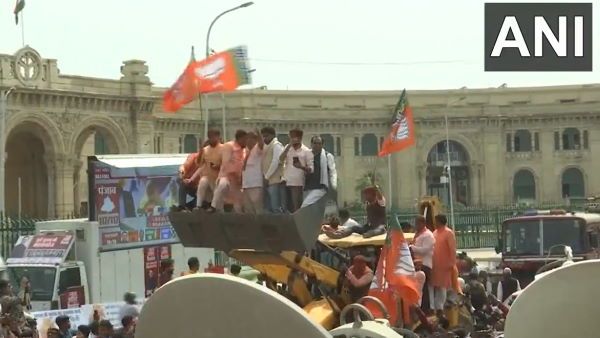 બ્રજેશ પાઠક લખનૌ કેન્ટ બેઠક પરથી જીત્યા