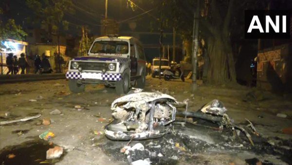 ઘટનાની પ્રથમ બાજુ