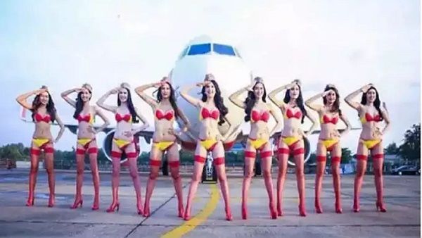 વાઈટ જેટ એર - બિકીની એર હોસ્ટેસ