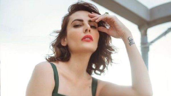 સાયેશા શિંદેની કિસ ખૂબ જ મીઠી અને કોમળ હતી