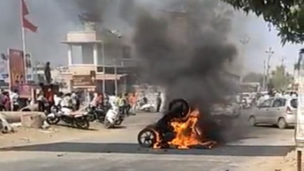 હિંમતનગરમાં રામ નવમીની શોભાયાત્રામાં બે જૂથ વચ્ચે ઘર્ષણ, SP ઘાયલ