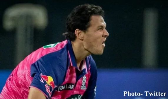 આ પહેલા માર્ક વુડ પણ આઉટ થયો હતો