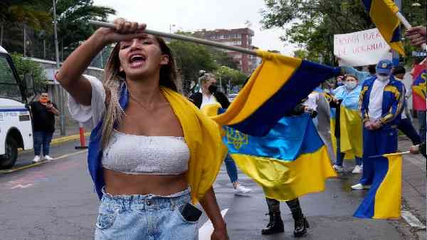 સાંભળીને વ્યક્તિએ કહ્યું - મદદ કરી શકતો નથી