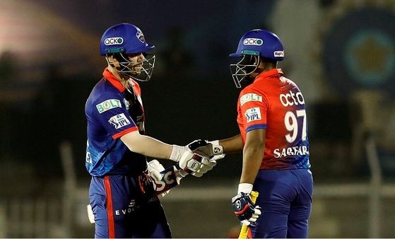 ઓપનિંગ પાર્ટનર પૃથ્વી શૉ પણ અસરકારક રહ્યો ઓપનિંગ પાર્ટનર પૃથ્વી શૉ પણ અસરકારક રહ્યો