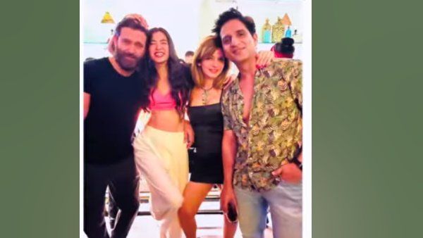 ગોવામાં સુઝૈન ખાનની રેસ્ટોરન્ટ ઓપનિંગ પાર્ટીમાં ઋતિક રોશન ગર્લફ્રેન્ડ સબા સાથે પહોંચ્યો!