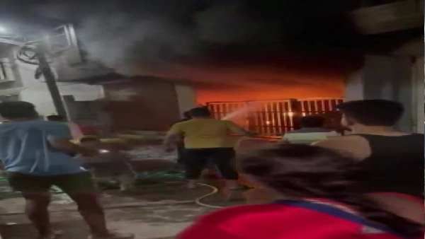 2 માળની ઈમારતમાં લાગી આગ