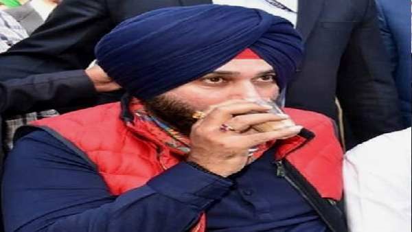 મોંઘવારી વિરુદ્ધ રેલી કરી રહ્યા હતા ત્યારે આદેશ આવ્યો