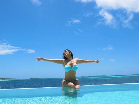 સોફીનો હોટ બિકીની અવતાર સોફીનો હોટ બિકીની અવતાર