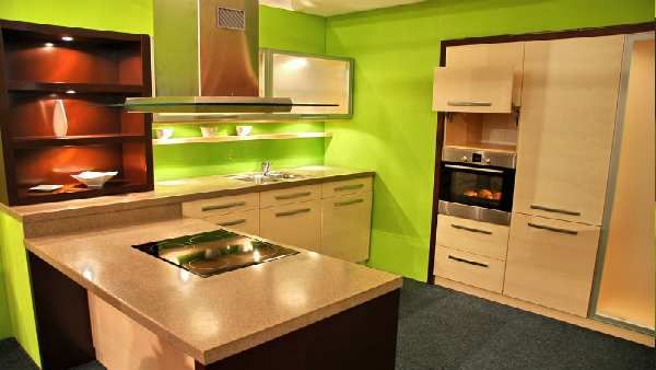 ભૂલથી પણ ના કરાવો આ રંગનુ પેઈન્ટ