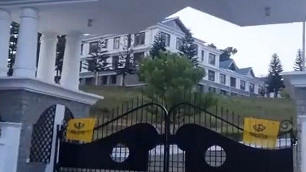 હિમાચલ વિધાનસભાના ગેટ પર ખાલિસ્તાની ઝંડો, સિસોદિયાએ ભાજપને ઘેર્યો