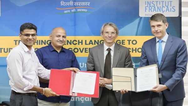 કેજરીવાલ સરકારની મોટી પહેલ, હવે સરકારી શાળાના બાળકો શીખશે ફ્રેન્ચ