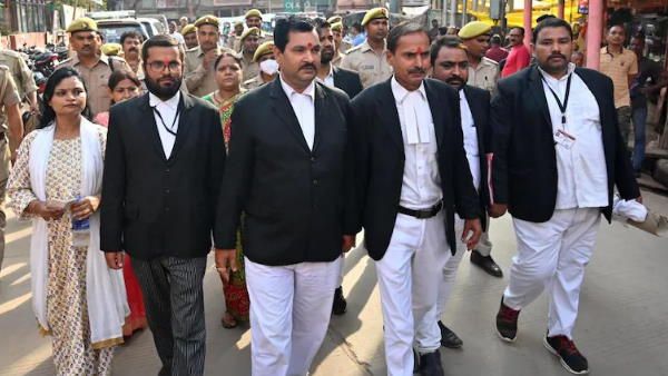 અજય મિશ્રા હટાવાયા