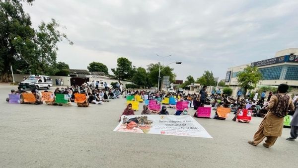 વિશ્વભરમાં વિરોધ