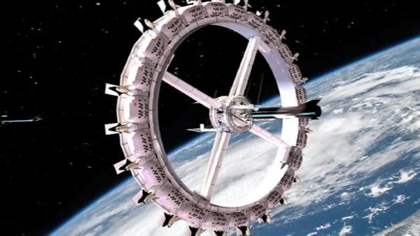 એક મોટા પૈડા જેવી હોટલ એક મોટા પૈડા જેવી હોટલ