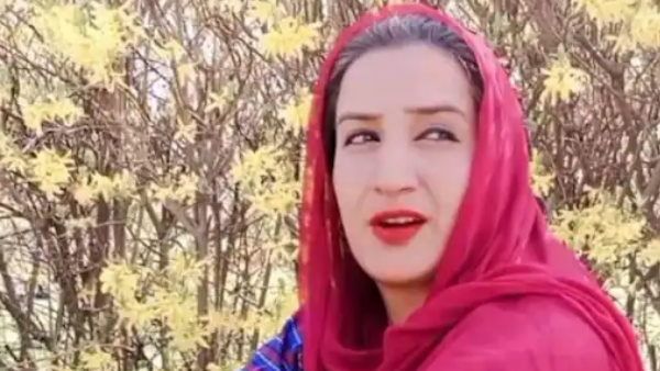 કાશ્મીરઃ આતંકવાદીઓએ ટીવી અભિનેત્રીની ગોળી મારીને કરી હત્યા, ફાયરિંગમાં 10 વર્ષનો ભત્રીજો પણ ઘાયલ