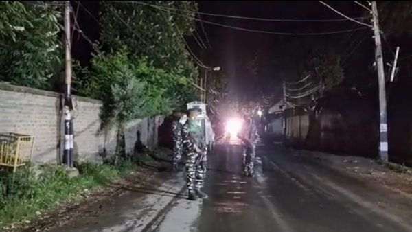 બારામુલ્લામાં દારૂની દુકાન પર ગ્રેનેડ હુમલો, 1નું મોત, 3 ઘાયલ!