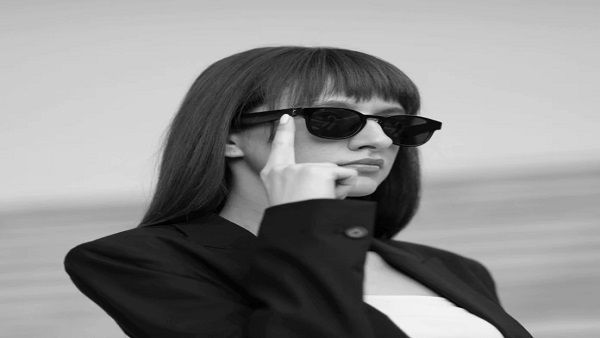 ચશ્મા બની ગયા સ્માર્ટ, તડકાથી બચાવાની સાથે ફોન પર પણ કરી શકશો વાત, મોબાઇલની જરૂર નહી પડે