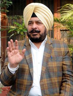 પોસ્ટ મેટ્રિક શિષ્યવૃત્તિ કૌભાંડ સાથે જોડાયેલું છે નામ પોસ્ટ મેટ્રિક શિષ્યવૃત્તિ કૌભાંડ સાથે જોડાયેલું છે નામ