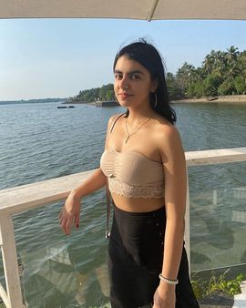 ઇદા અલી સુપર ગોર્જિયસ છે