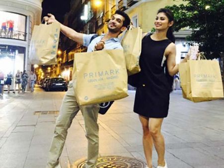 વધુ શોપીંગ કરી લે છે