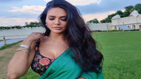 કોઈ પણ સ્થિતિમાં દેખાવા માંગુ છુ સેક્સી કોઈ પણ સ્થિતિમાં દેખાવા માંગુ છુ સેક્સી