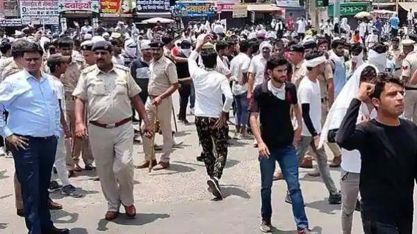 ખોટી માહિતી ફેલાવનારા 35 વૉટ્સએપ ગ્રુપ પર કાર્યવાહી