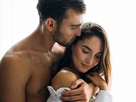 પહેલીવાર શારીરિક સંબંધ બાંધી રહ્યા છો તો ખાસ જાણી લો આ બાબતો!