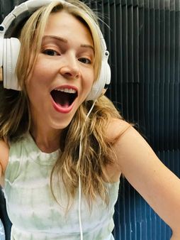 મહિલા જે ચીસો કરવામાં નિષ્ણાત છે