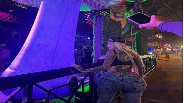 કપડાં પર પણ ખરાબ કોમેન્ટ કરી