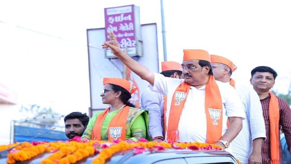 ભાજપ પ્રદેશ અધ્યક્ષ સી. આર. પાટીલ આપી રહ્યા છે સૌને ચૂંટણીલક્ષી માર્ગદર્શન ભાજપ પ્રદેશ અધ્યક્ષ સી. આર. પાટીલ આપી રહ્યા છે સૌને ચૂંટણીલક્ષી માર્ગદર્શન