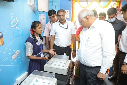 મુખ્યમંત્રી ભુપેન્દ્ર પટેલે શાળા પ્રવેશોત્સવ અંતર્ગત મેમનગર સ્માર્ટ શાળાનું લોકાર્પણ કર્યું!